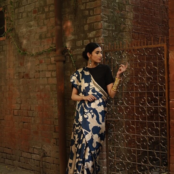 Elegant Blue and Beige Floral Saree - Picture 1 of 3